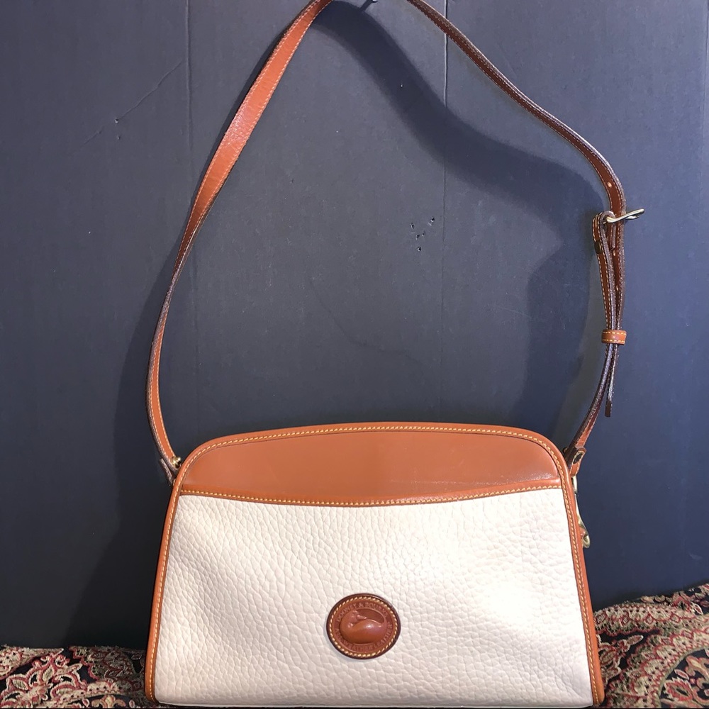 ⚠️FLASH SALE⚠️ dooney & bourke leather crossbody